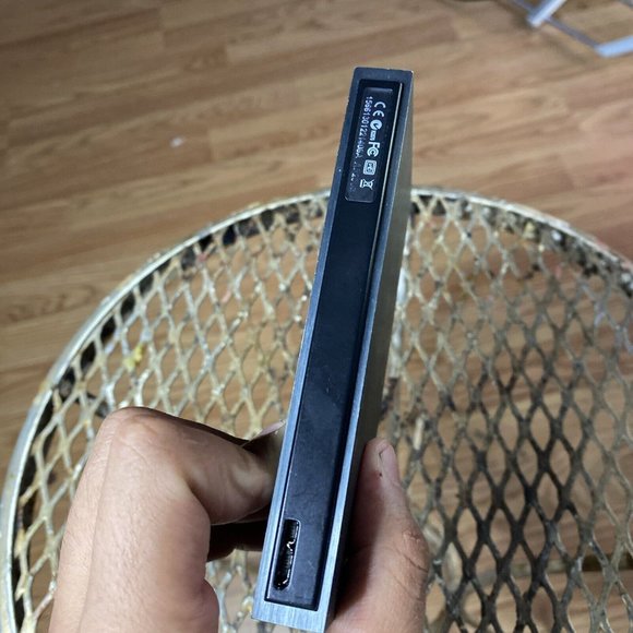 LACIE 1 TB - Porsche Design Slim Portable Hard Drive - Rare Good Condition - Picture 3 of 7